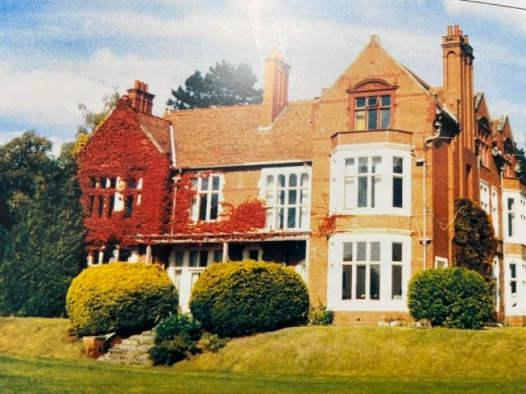 1990 Old Llantarnam